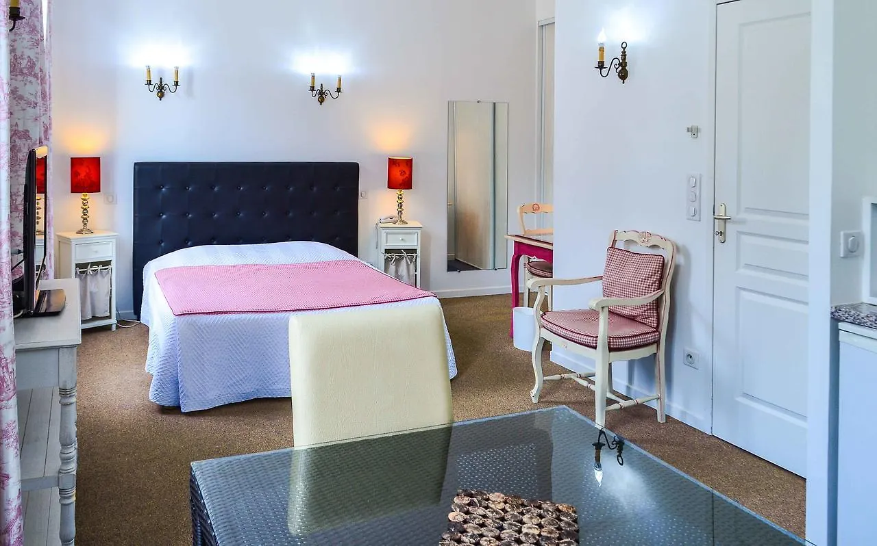 Hotel Beausejour Barbotan-les-Thermes 3*,
